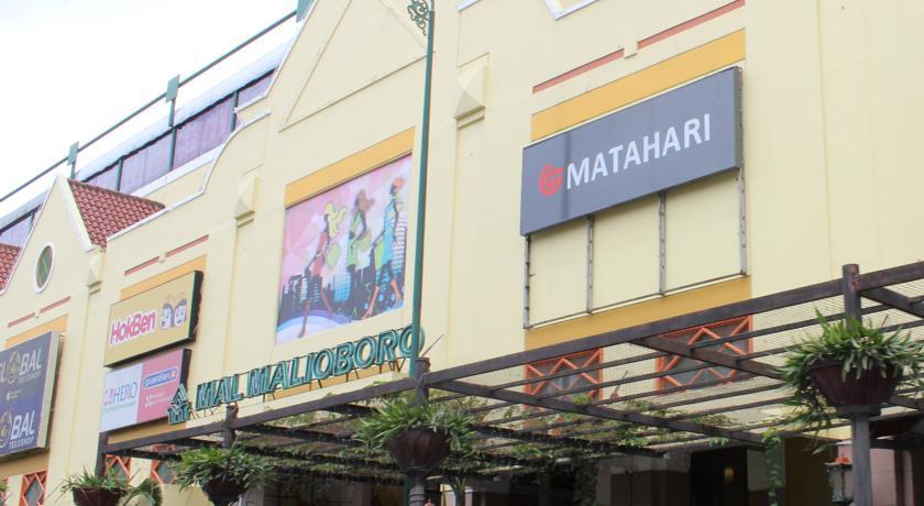 Отель Ibis Malioboro Джокьякарта Экстерьер фото