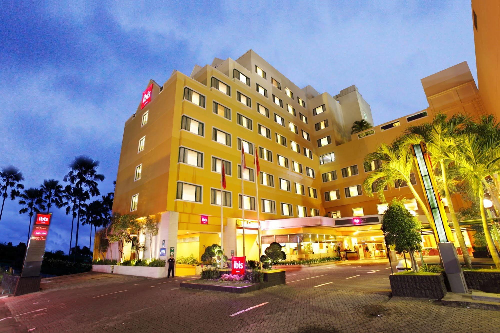 Отель Ibis Malioboro Джокьякарта Экстерьер фото