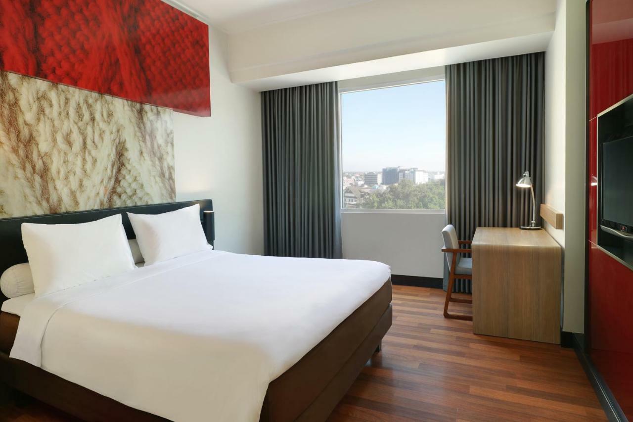 Отель Ibis Malioboro Джокьякарта Экстерьер фото